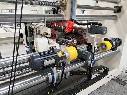 Ταχύτητα SEMI AUTO Δύο τεμάχια τέσσερα-servo συσκευασία ραπτικής για την ταχεία παραγωγή