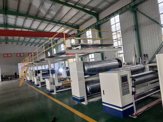 4500 KG Υψηλής Ταχύτητας Τριπλάσια Επαγγελματική Γραμμή Παραγωγής Κάρτον για Επιτυχή Συσκευασία