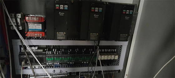 3 στρώσεις νανοτεχνολογίας κυματοειδούς χαρτονιού γραμμή παραγωγής για εύκολη χρήση συσκευασίας