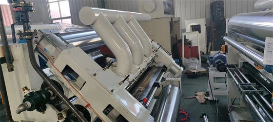 Η γραμμή παραγωγής κυματοειδούς χαρτονιού Hebei Liheng για μηχάνημα μονής μορφής χωρίς δάχτυλα
