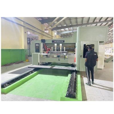 1000 KG βάρος 4 χρωματικός εκτυπωτής Slotter Flexo εκτύπωση Slotting πεθαίνει μηχανή κοπής