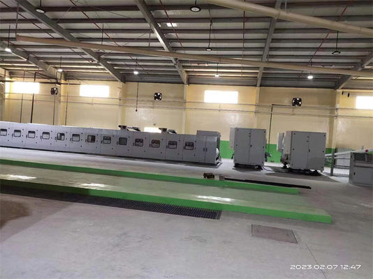 Κατασκευαστικό εργοστάσιο 12,5KW Servo κύρια κίνηση κινητήρα κυματοειδής χαρτόνι γραμμή παραγωγής