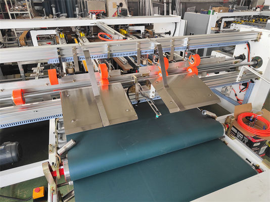 Φόλτερ Gluer για κυματοειδή κουτί με 380V τάση και εύκολη λειτουργία