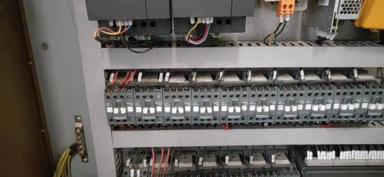 Άμεση απόσταση 30-150 mm από τα καρφιά Αυτοματοποιημένη κόλλα για χαρτοκιβώτια