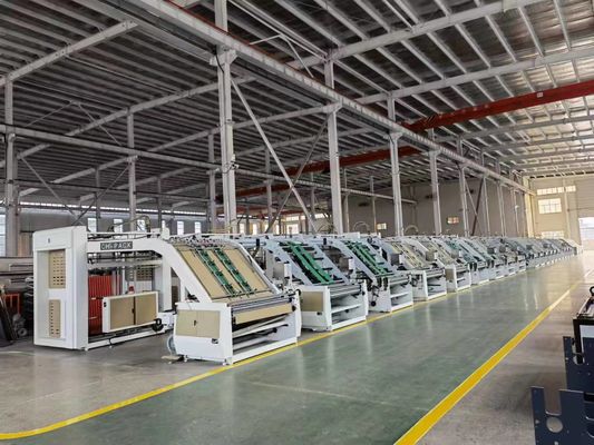 Μηχανή laminating φλάουτο για κυματισμένο κουτί χαρτόνι χαρτόνι Καρτόνι κάνοντας ιδανικό
